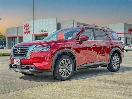 2024 Nissan Pathfinder SL FWD