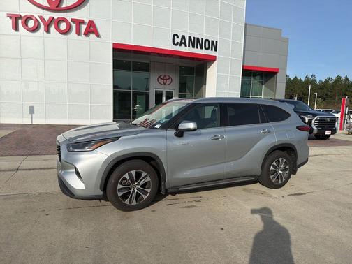 2021 Toyota Highlander Hybrid XLE