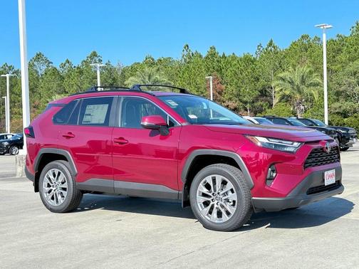 2025 Toyota RAV4 XLE Premium