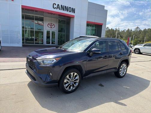 2019 Toyota RAV4 XLE Premium