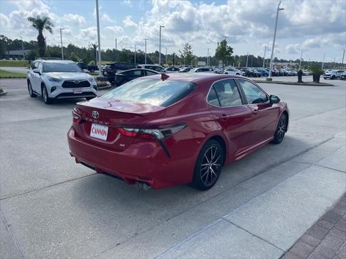 2023 Toyota Camry SE