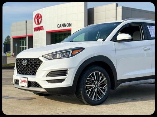 White Cream 2021 Hyundai TUCSON SEL