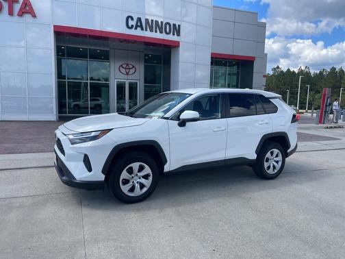 2024 Toyota RAV4 LE