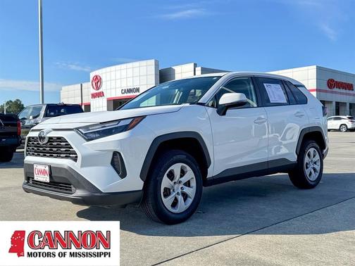 2024 Toyota RAV4 LE