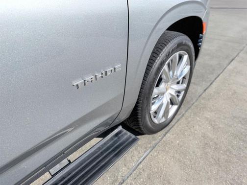 2023 Chevrolet Tahoe 4WD High Country