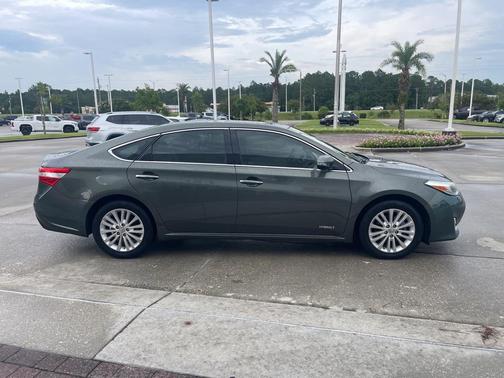 2013 Toyota Avalon Hybrid XLE Premium