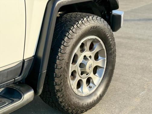 2011 Toyota FJ Cruiser Base