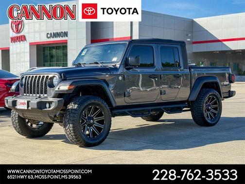 2021 Jeep Gladiator Sport