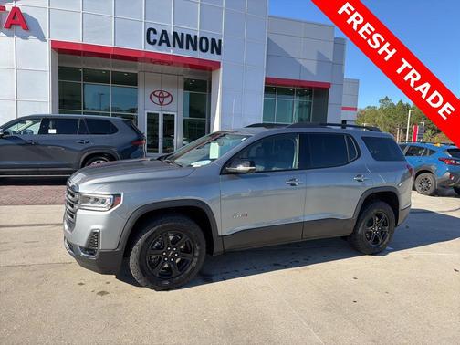 2023 GMC Acadia AWD AT4