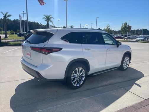 2024 Toyota Highlander Limited