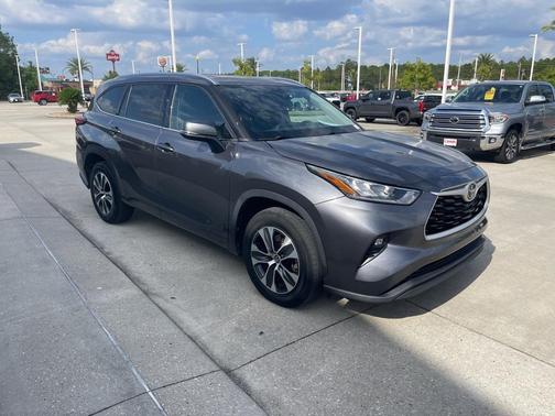 2020 Toyota Highlander XLE