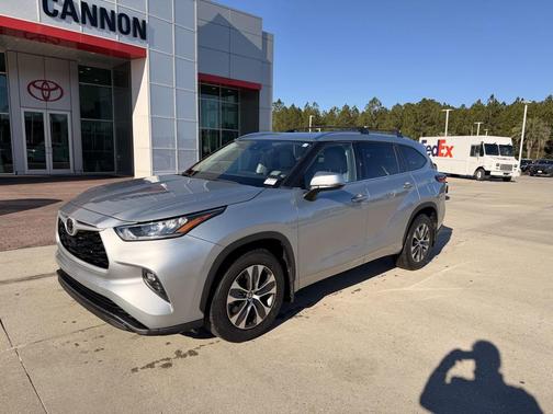 2020 Toyota Highlander XLE