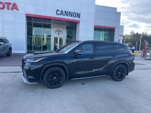 2023 Toyota Highlander XSE