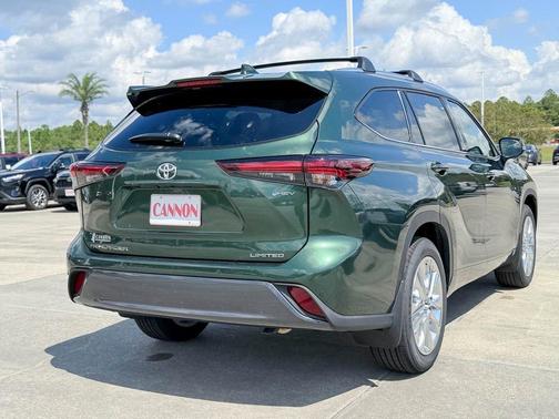 2025 Toyota Highlander Hybrid Limited