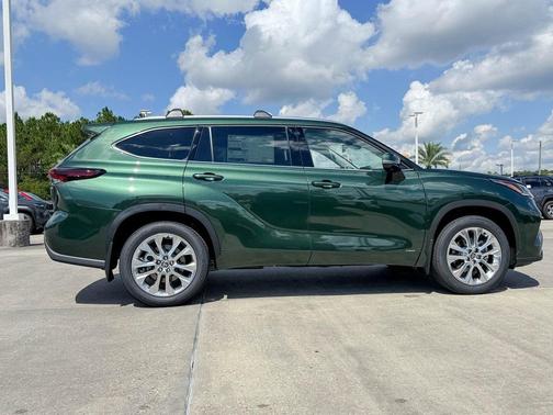 2025 Toyota Highlander Hybrid Limited