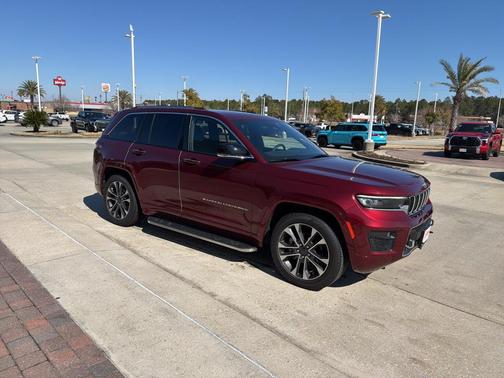 2023 Jeep Grand Cherokee Overland