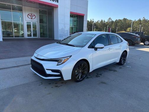 Wind Chill Pearl 2024 Toyota Corolla SE