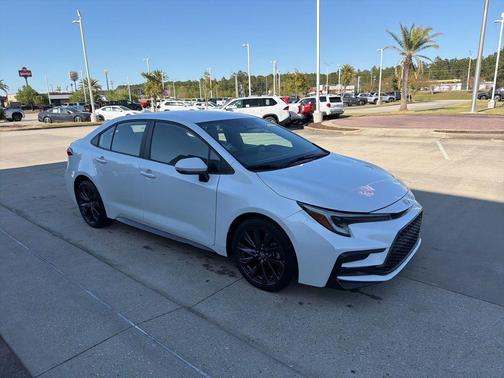 Wind Chill Pearl 2024 Toyota Corolla SE