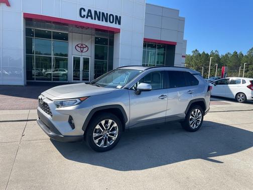 2021 Toyota RAV4 XLE Premium