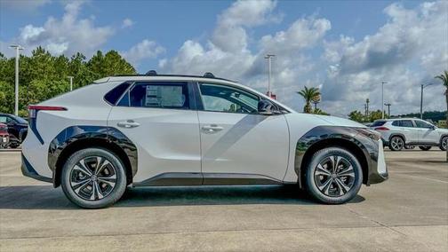 2025 Toyota bZ4X XLE