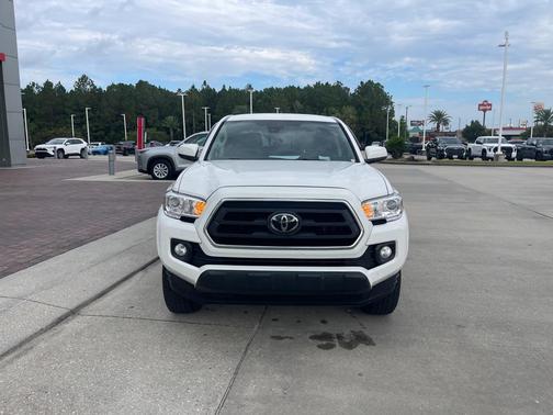 2022 Toyota Tacoma SR5