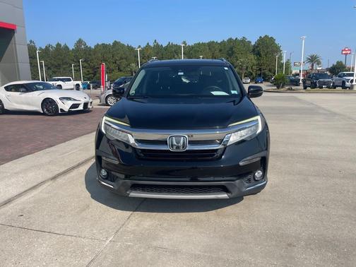 2020 Honda Pilot Touring 8-Passenger
