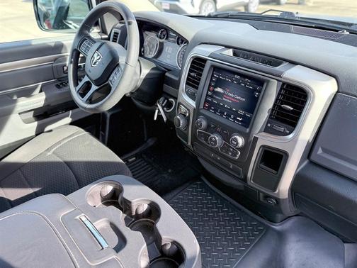 2019 RAM 1500 Classic Warlock Quad Cab 4x2 6'4' Box