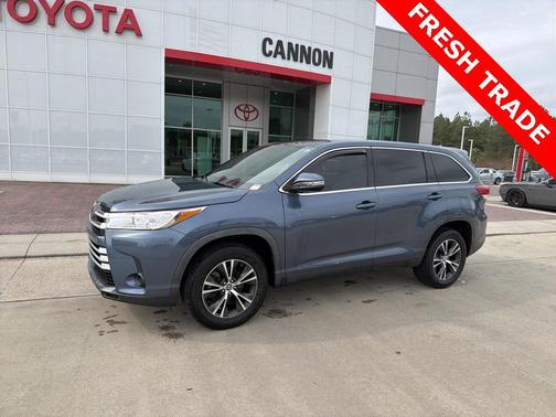 2019 Toyota Highlander LE I4