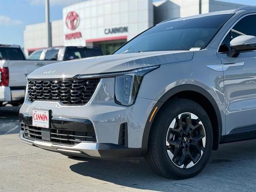 2025 Kia Sorento S