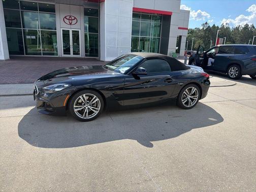 Black Sapphire Metallic 2026 BMW Z4 sDrive30i