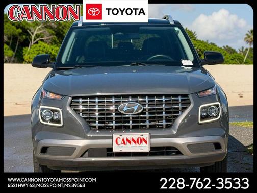 Ecotronic Gray w/Black Roof 2024 Hyundai VENUE Limited