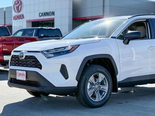 2025 Toyota RAV4 Hybrid LE