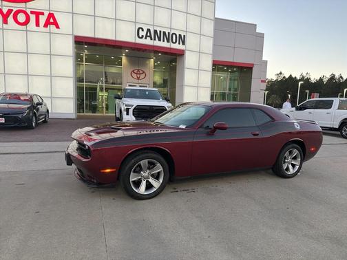 2020 Dodge Challenger SXT