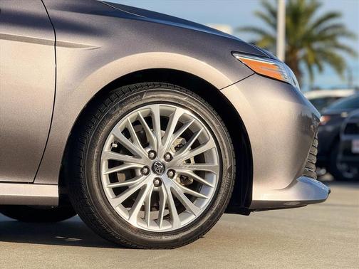 2020 Toyota Camry XLE