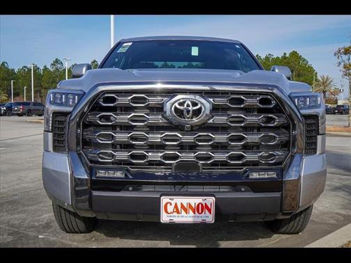2025 Toyota Tundra Hybrid Platinum