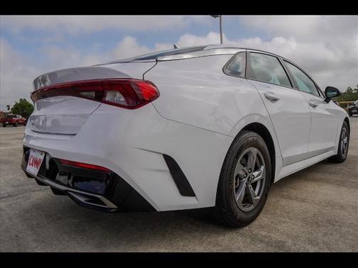 2023 Kia K5 LXS