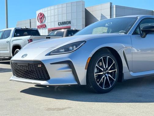 2025 Toyota GR86 Base