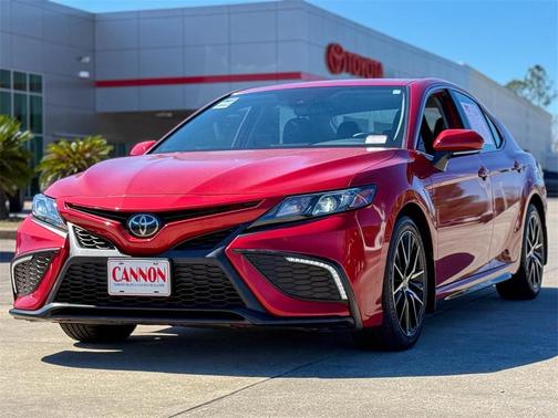 2022 Toyota Camry SE