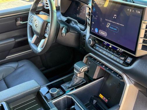 Ice 2025 Toyota Tundra Limited