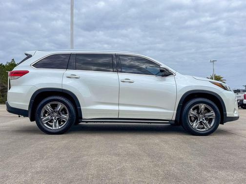 2018 Toyota Highlander Limited Platinum