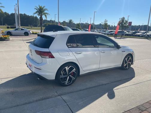 2024 Volkswagen Golf GTI 2.0T SE DSG