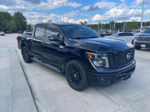 2018 Nissan Titan SV