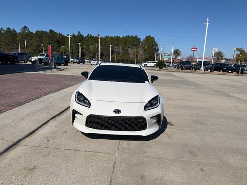 2025 Toyota GR86 Premium