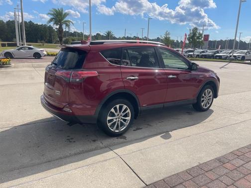 2018 Toyota RAV4 Hybrid SE