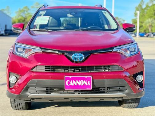 2018 Toyota RAV4 Hybrid SE
