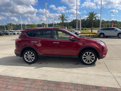 2018 Toyota RAV4 Hybrid SE