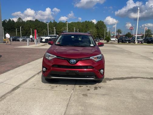2018 Toyota RAV4 Hybrid SE