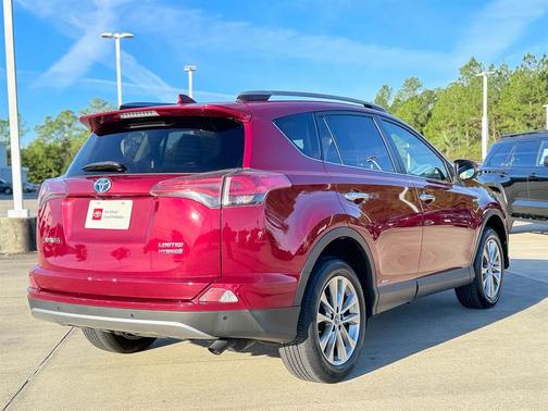 2018 Toyota RAV4 Hybrid SE