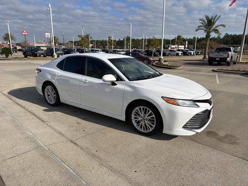 2019 Toyota Camry XLE