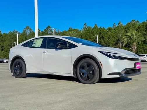 2026 Toyota Prius Plug-In Hybrid SE